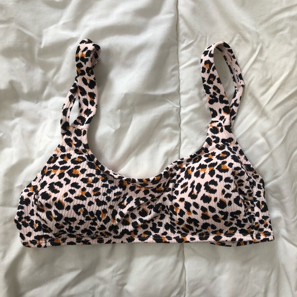 2piece leopard bathing suit from target never worn - Picture 3 of 6